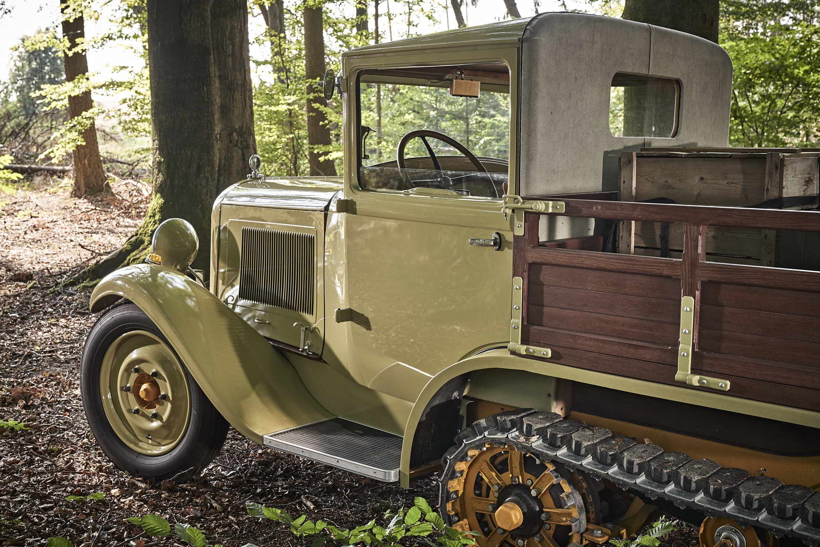 Citroen Kegresse Halbkettenfahrzeug